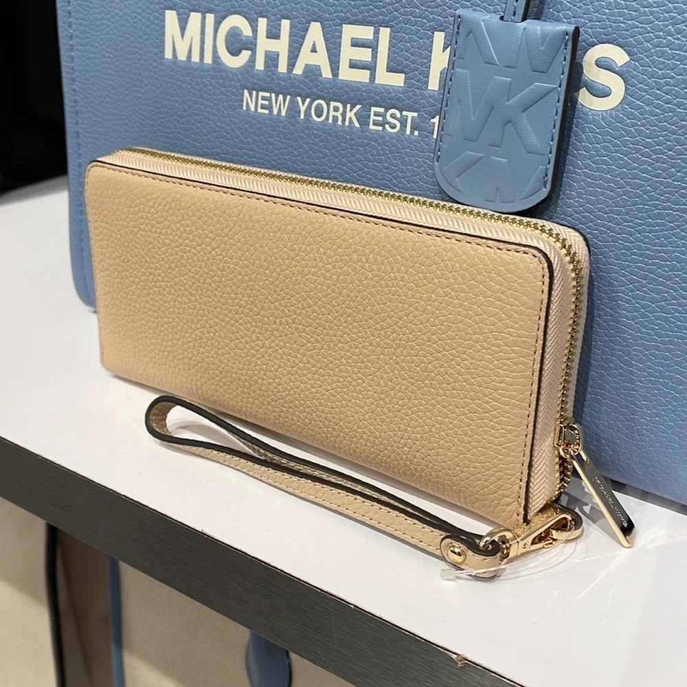 Michael Kors Jet Set Travel Large Travl CONTINENTAL Wristlet - wallet phone hldr